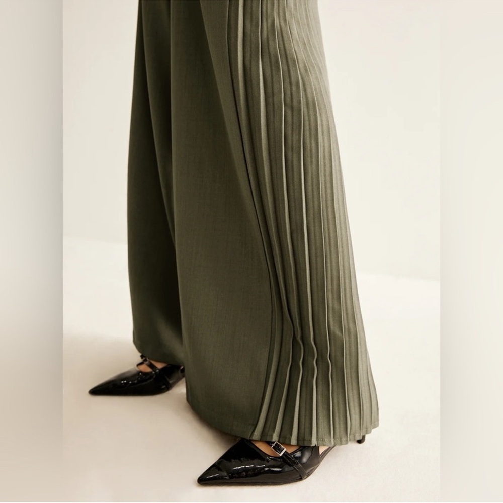 Commense olive Green Wide Leg Pants
Side Pleated High Waisted Trousers Medium - Picture 3 of 8